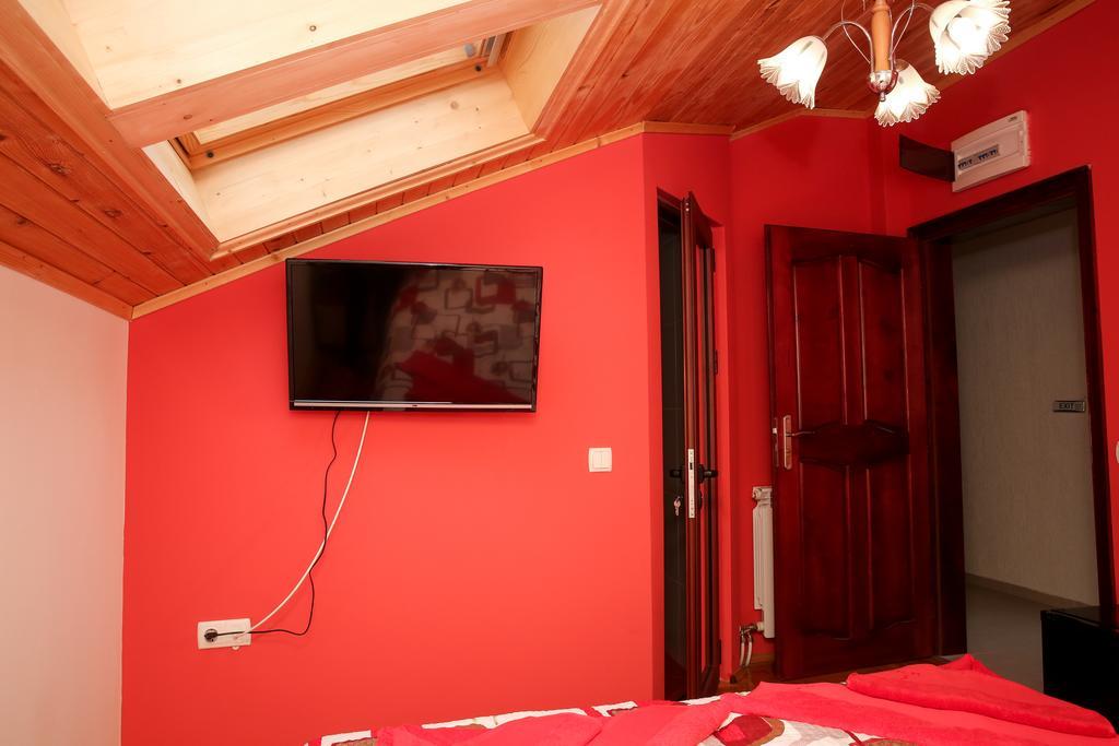 Stanchevata Kashta Hotel Zlatograd Bilik gambar